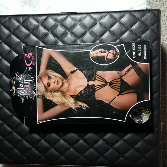 G World 2 pc Teddy and Garters, black - Picture 1 of 7